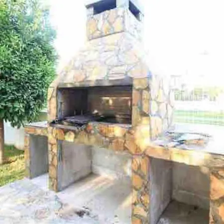 Duplex Ap With A Large Pool Is A Paradise On Earth *